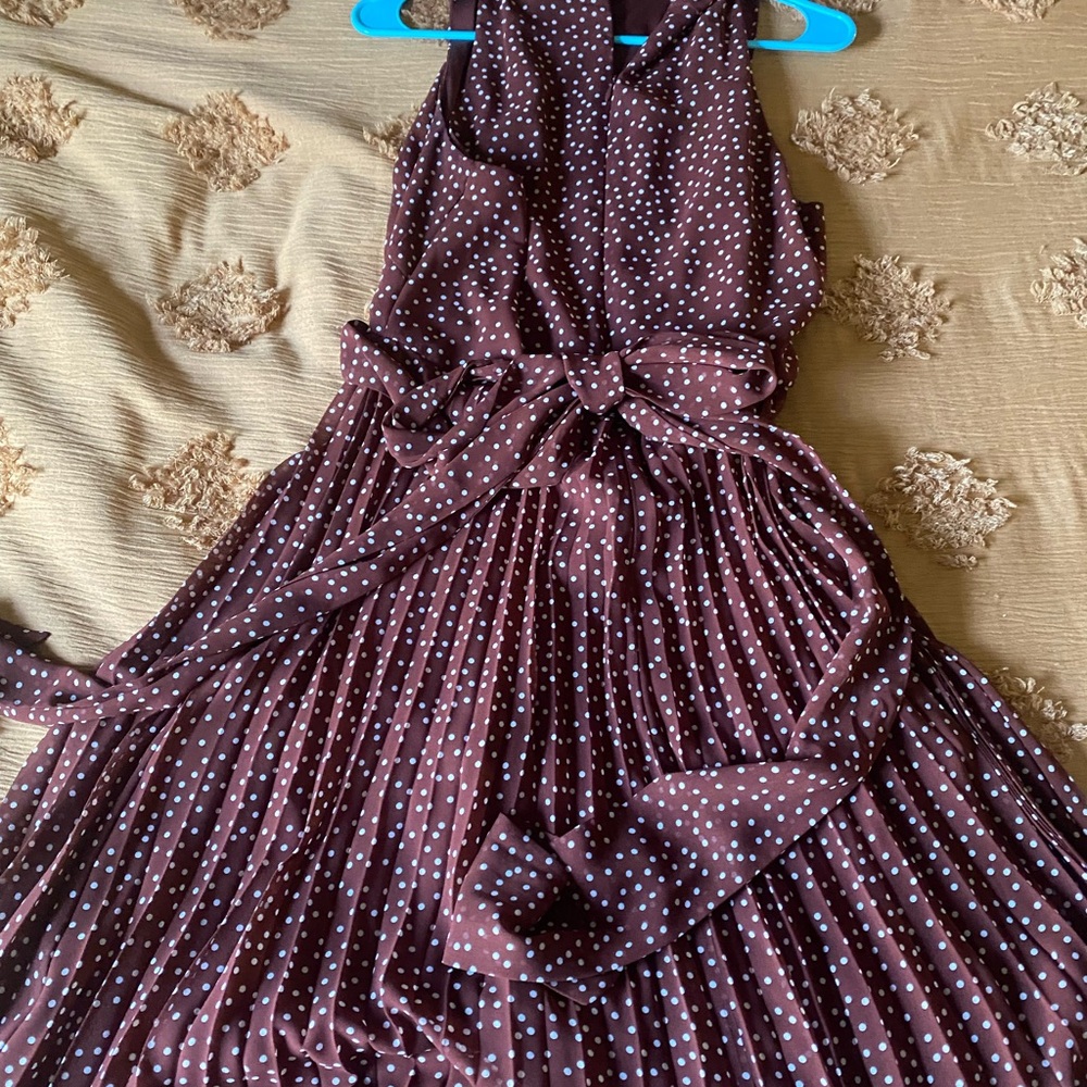 Polka Dot Sleeveless Dress - Picture 2 of 5